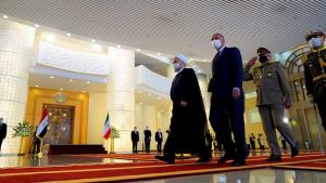 الرئيس الإيراني حسن روحاني ورئيس الوزراء العراقي مصطفى الكاظمي