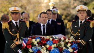 الرئيس الفرنسي إيمانويل ماكرون خلال زيارة سابقة للجزائر