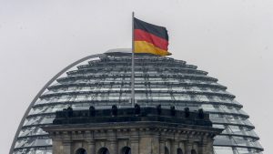 حزب الخضر الألماني يوافق على بدء مفاوضات تشكيل حكومة جديدة