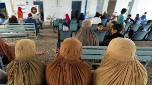 منظمة إغاثية: نحو خمسة آلاف لاجئ أفغاني يعبرون يوميا إلى إيران